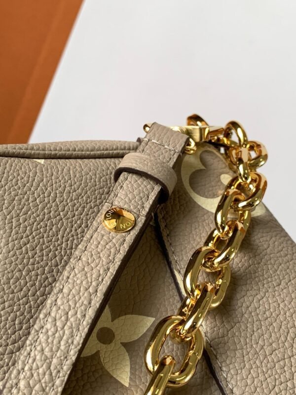 BC6BE76C-0EC9-4865-7075-337FF0DD3901.jpg Louis Vuitton M45836 Favorite
