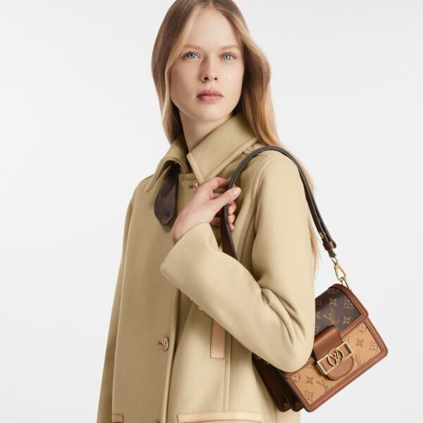 BE832378-BD30-639B-EF75-1DCD8857B86D.jpg Louis Vuitton M44580 Mini Dauphine