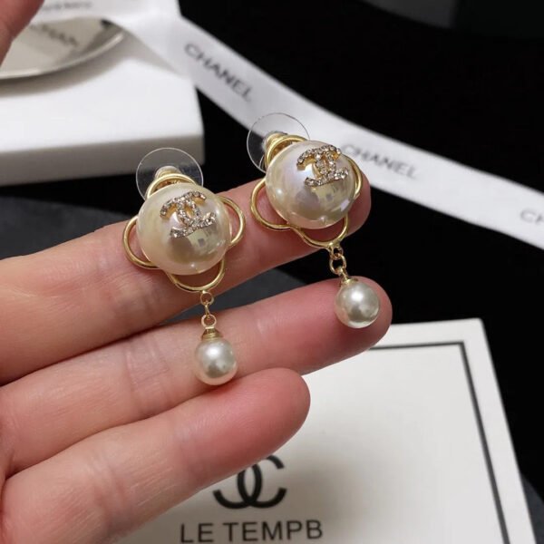 BFA36156-D4D4-8BEF-38ED-454EB597346D.jpg cc Earrings