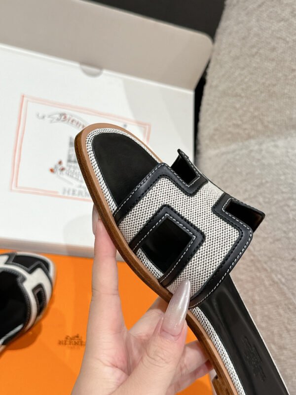 Hermes Women's Oran Sandal