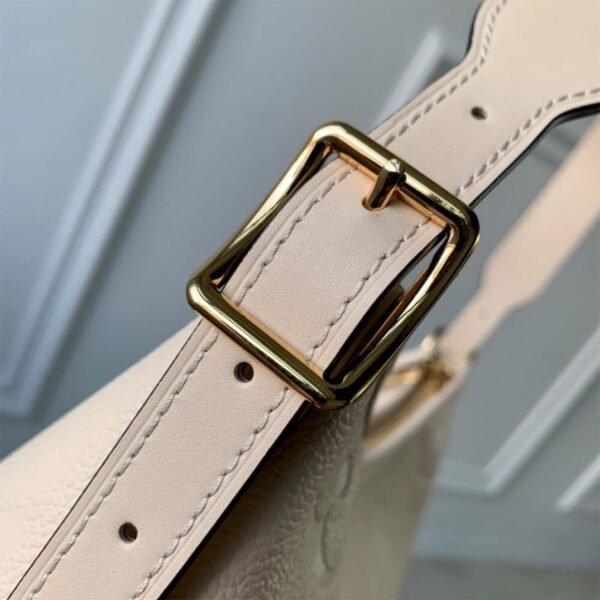 C0A91159-F67F-ED55-478C-43EA93A86801.jpg Louis Vuitton M46293 CarryAll PM