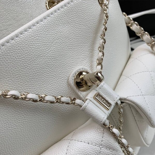 C0E09428-9B86-3BC5-D15B-BA9DF8B72E83.jpg Chanel Backpack