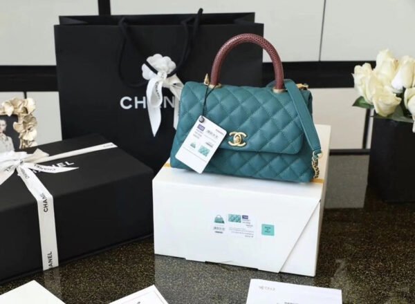 C4689BCB-9BA8-F1EF-9750-CEE59C96D753.jpg Chanel Medium Flap Bag With Top Handle Teal For Women, Womens Handbags, Shoulder And Crossbody Bags 9in/23cm A92990