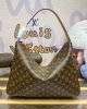 C528E03F-D374-B1A6-945D-E36A18A3AE17.jpg Louis Vuitton Monogram Canvas Slouchy MM M12098