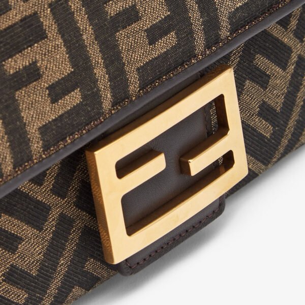 Fendi Baguette Chain Midi