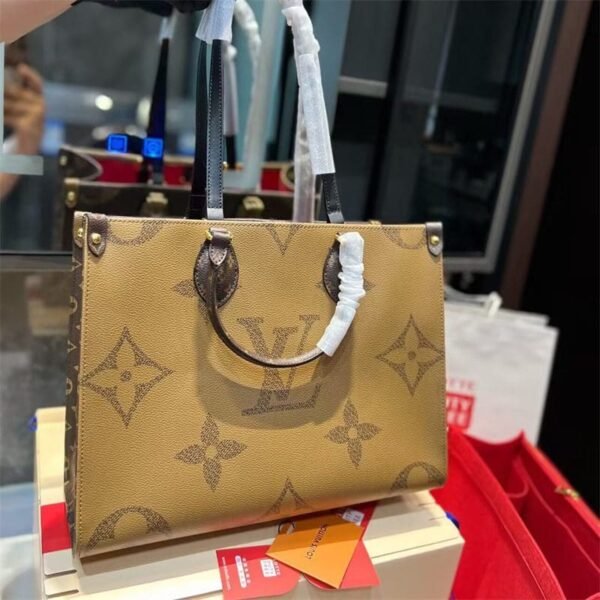 Louis Vuitton ONTHEGO MM M45321
