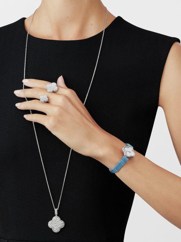 Magic Alhambra long necklace, 1 motif