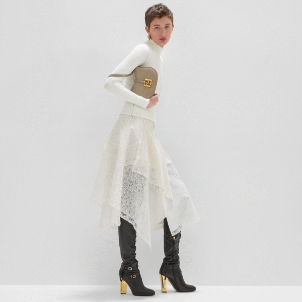 C98C2E71-7F01-0A7A-B9FF-C83DE02752FC.png Fendi C'mon Mini