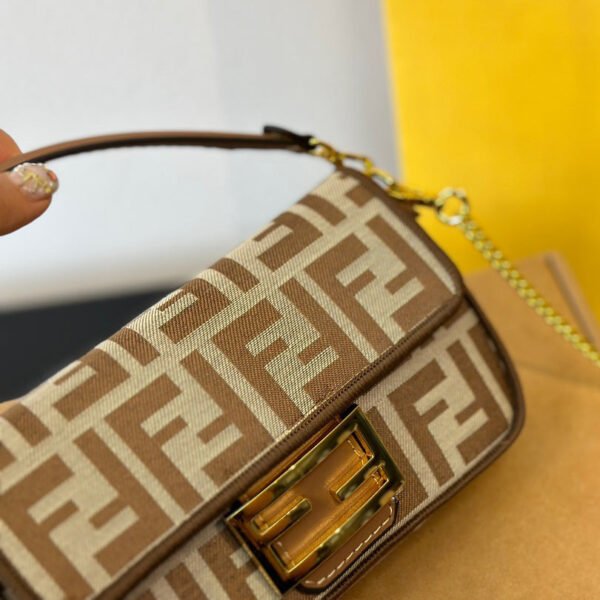 Fendi Baguette Mini