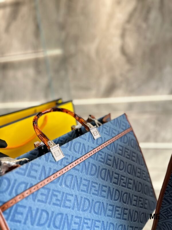 Fendi Sunshine Medium