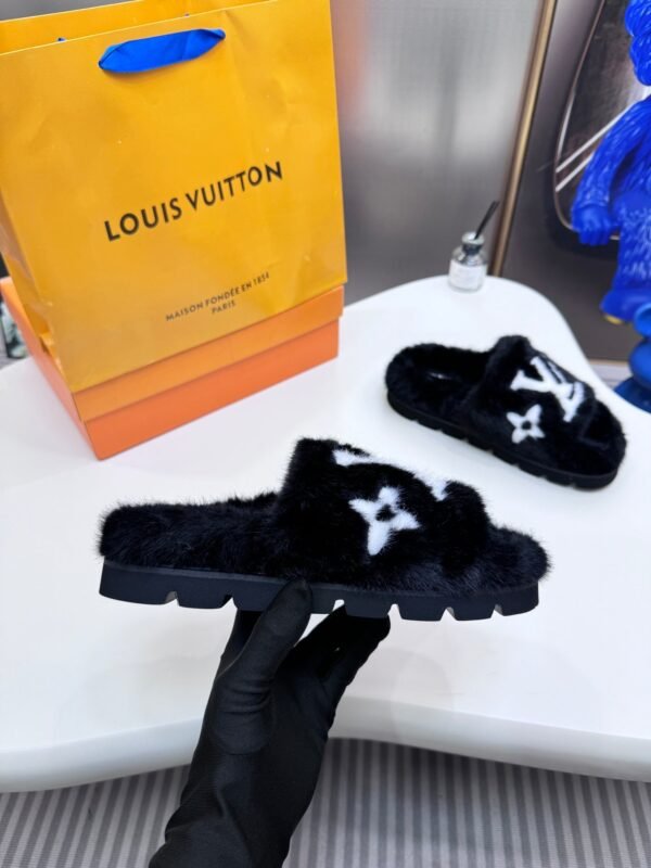 Louis Vuitton Women's Pool Pillow Comfort Sandal