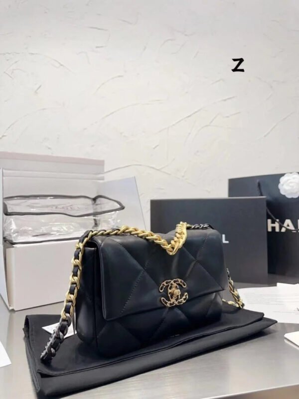 Chanel 19 Hand 2Way Chain Shoulder Bag As1160 Lamb Leather Black Used Women