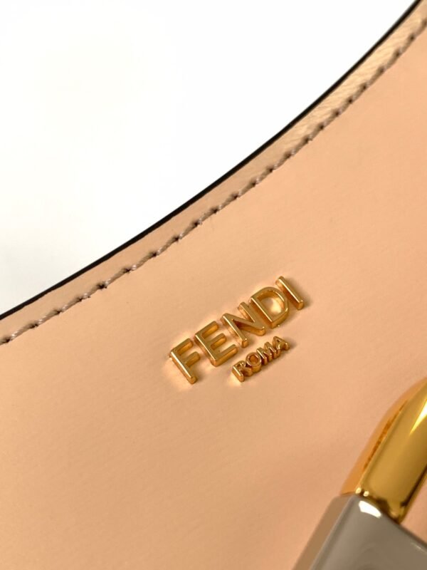 CC7C3E32-E1E2-C59F-1B2D-B5320AF16ACD.jpg Fendi O'lock Swing Bag