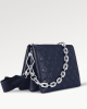 CD271FED-8CC1-04E1-CAD8-BF0F4C49D370.png Louis Vuitton Coussin PM M21282
