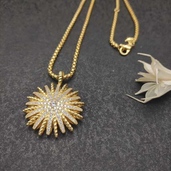 CE6ABA1F-7595-5EC5-A3E3-7FB15C42BC26.jpg David Yurman 18K Yellow White Gold Diamond Large Starburst Pendant