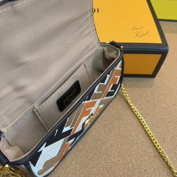 Fendi Baguette Mini
