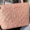 D2B56C0B-C634-8E59-CB2D-F37C3CA26FF0.jpg Chanel Medallion Tote Shoulder Pink Bag For Women 29cm/11.4in