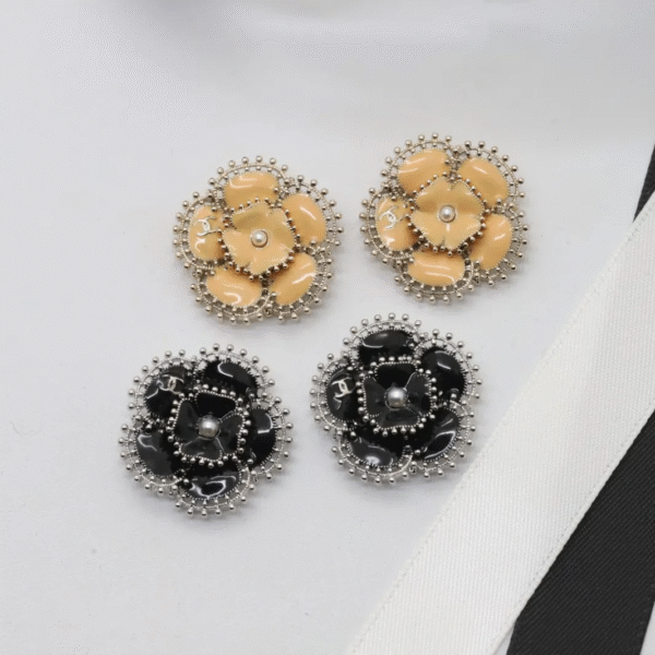 D427035C-31DA-06D2-5D30-4626B0E8433C.png CCE502 CC earring - Yellow