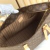 D47BB792-6EDB-9612-4A9C-42F0494F5F38.jpg Louis Vuitton Mezzo M47134