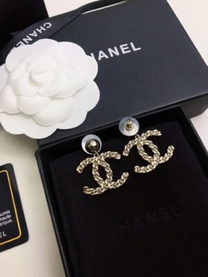 D4A43C75-CE81-3194-53DE-8CD7B9930CD8.jpg cc Earrings