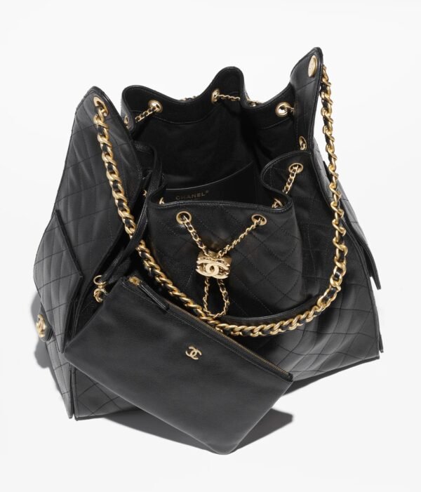 CHANEL 25 large bag(Black)
