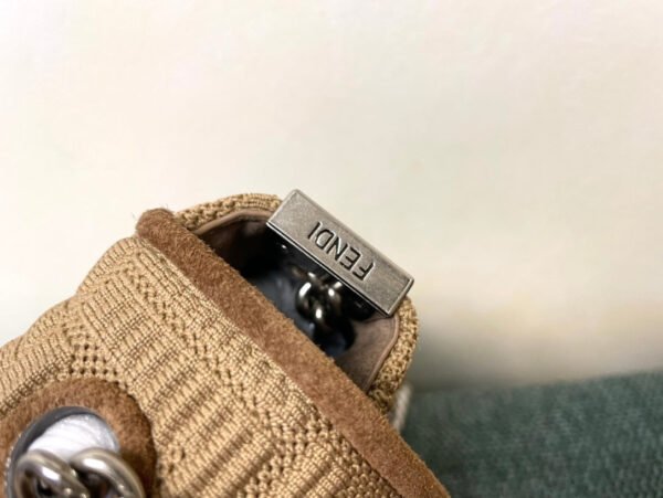 D5A2B676-72A3-BAF4-7C9A-7A3C97DCFCC0.jpg Fendi Midi Baguette Chain Bag