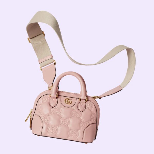 D6BEFC0A-4D7C-43F3-10A6-340F24E27BBC.jpg MATELASSE HANDBAG