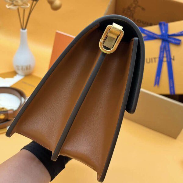 D78946DD-D7C6-9DF4-8FC4-51E774BD68D8.jpg Louis Vuitton M45958 Dauphine MM