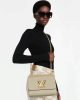 D8762284-0298-B804-FE3B-FF0E23F10097.jpg Louis Vuitton Twist MM M21112