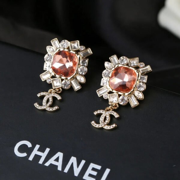 D96D33B1-BA25-0071-2CF8-CAA0C9CF8BCF.jpg CC Earrings 0017