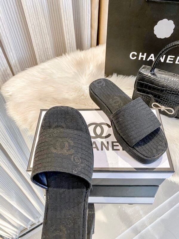 Chanel Women's Logo 25ss CC Sandal