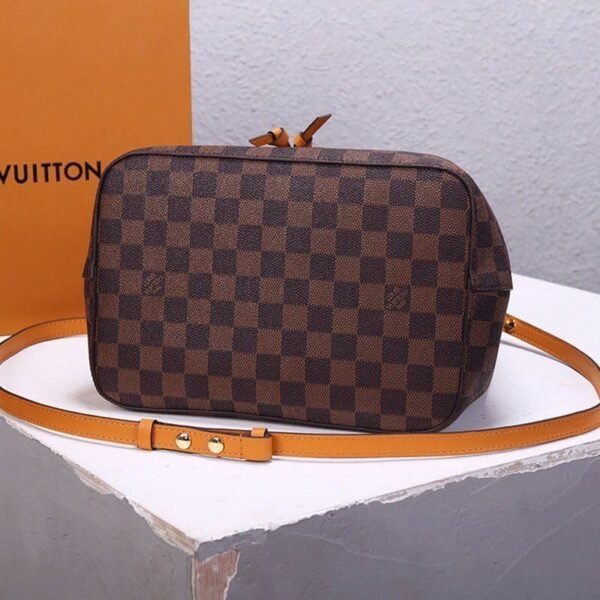 DA903D2E-3B47-B34F-9CC4-5CE73EE13355.jpg Louis Vuitton NeoNoe Bucket Bag N40213