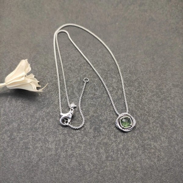 Petite Chatelaine&reg; Necklace Sterling Silver with Peridot, 10mm