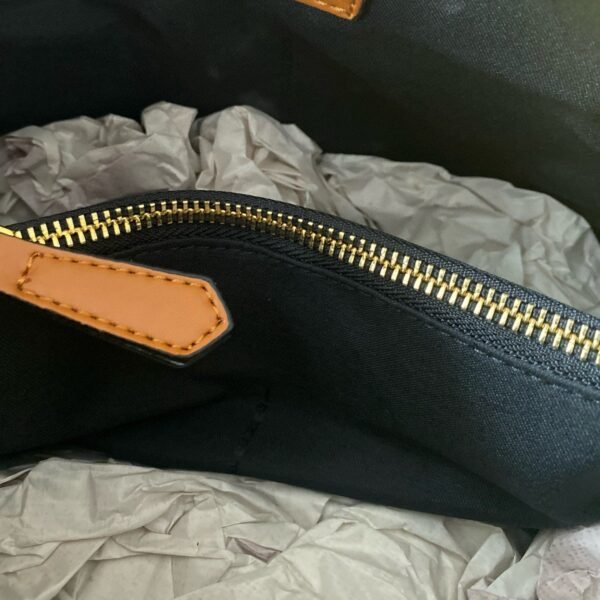 Fendi By The Way Medium - White