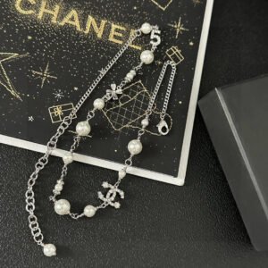 DD8E2C44-FB27-0B38-1A88-AAB686063BC4.jpg CC Necklace 0005