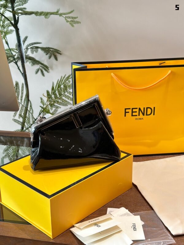 Fendi First Midi - Black