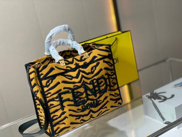 Fendi Sunshine Medium