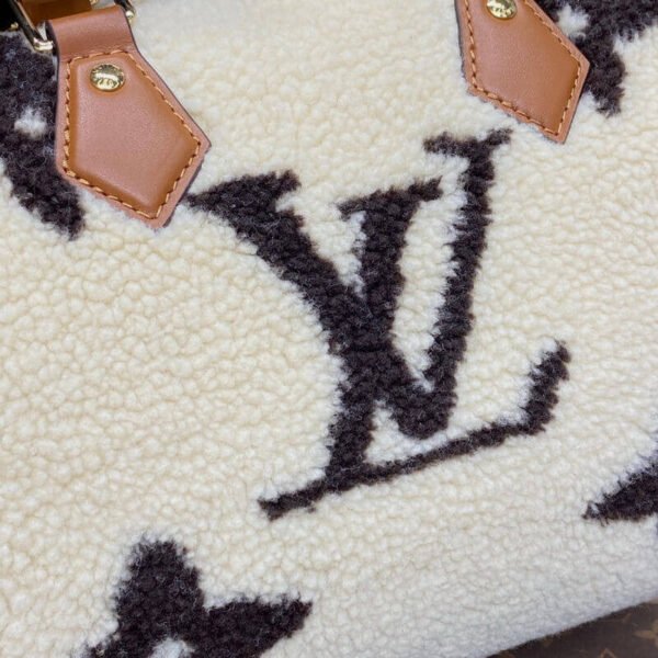 Louis Vuitton Shearling Speedy Bandouli&egrave;re 25 M23468