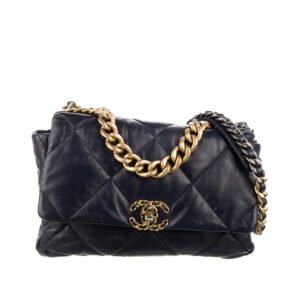 DF280127-7A0A-7493-A6EC-8CC569B9FD98.jpg Maxi 19 Flap Bag