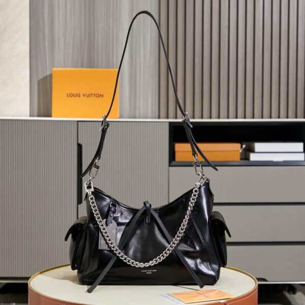 E1434E3F-08F5-10DE-7535-56BE213D5391.jpg Louis Vuitton M24861 CarryAll PM