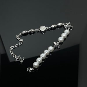 E19A3D60-DC96-0836-AF0B-925DD089A3BB.jpg Pearls Fusion Bracelet