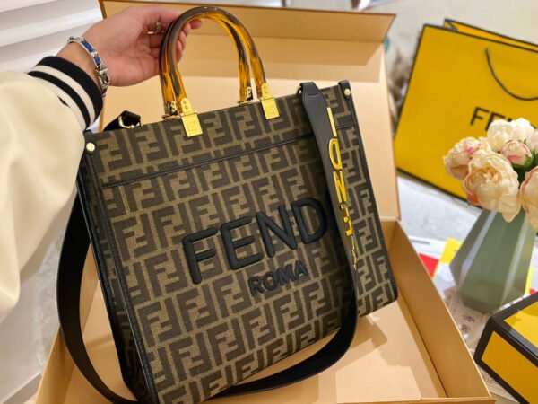 Fendi Sunshine Medium - Brown