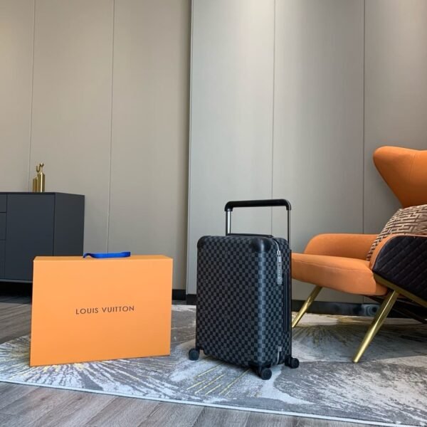E1EEDE6D-9BD3-D02A-0325-66AF276D1815.jpg Louis Vuitton N23209 Horizon 55