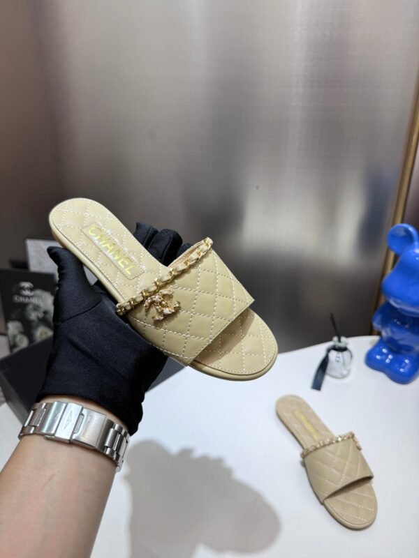 Chanel Women's Logo 25ss CC Sandal