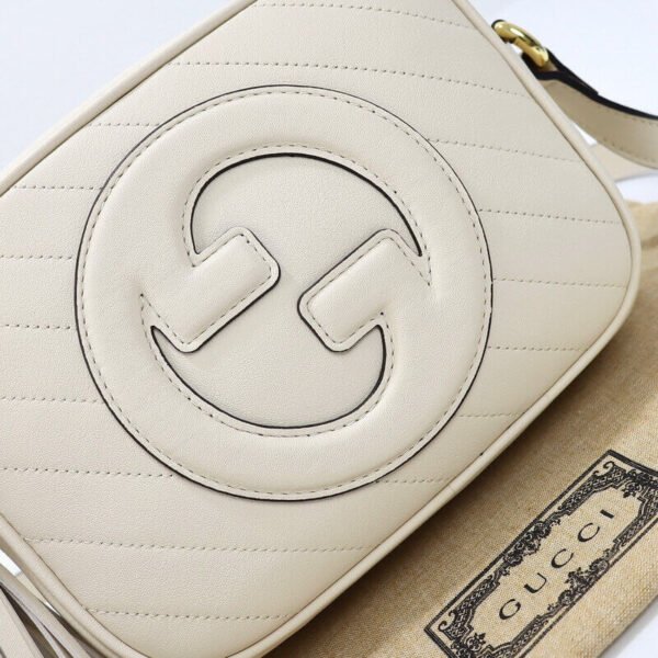 E2DFA290-BB8F-8CFC-1D96-577B8C079F2A.jpg Gucci Blondie Small Shoulder Bag