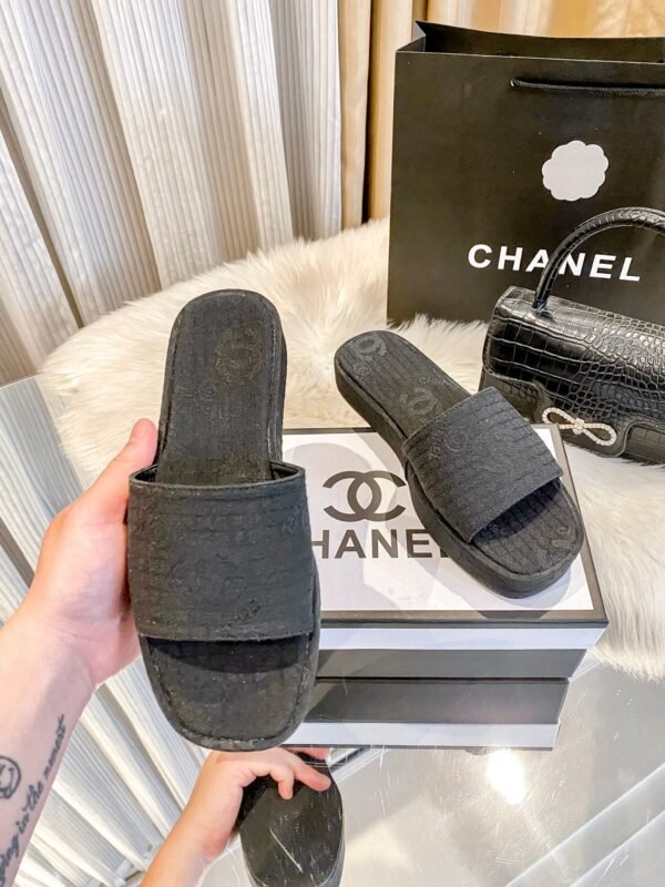 Chanel Women's Logo 25ss CC Sandal