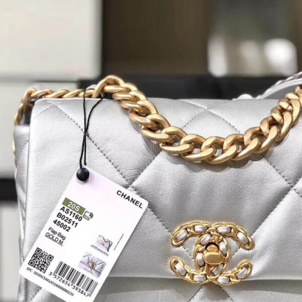 E6FEE301-3B82-C72D-8A18-CA1AA1495285.jpg Chanel 19 Flap Bag As1160 Silver