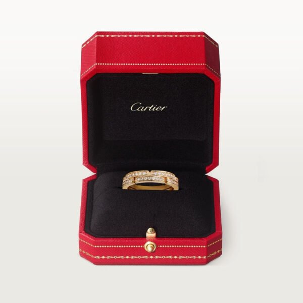 E738C379-DBBC-7285-87A5-C630F19B042E_ab8ad6ff-26e9-4aae-97bb-aacf3e0ae8c5.jpg MAILLON PANTHÈRE WEDDING BAND, 2 HALF DIAMOND-PAVED ROWS