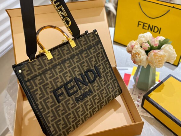 Fendi Sunshine Medium - Brown