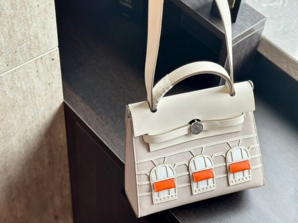 Kelly 18 Bag - White